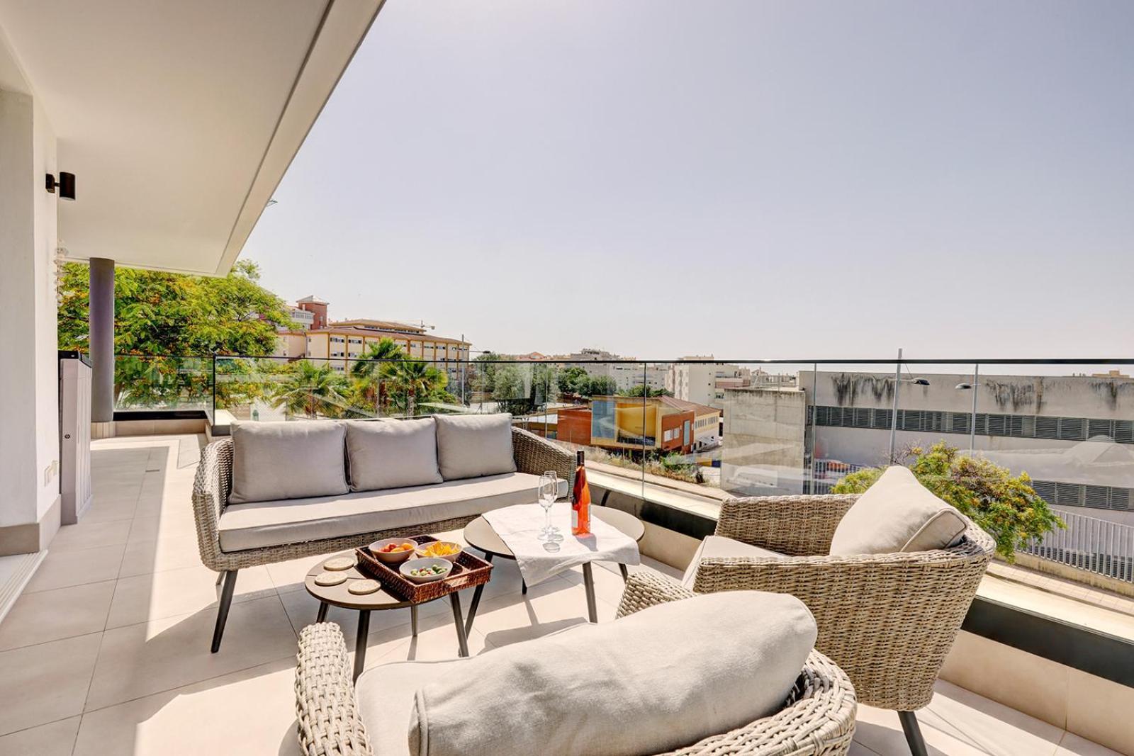 Estepona Place - Spacious Family City Apartment Екстериор снимка